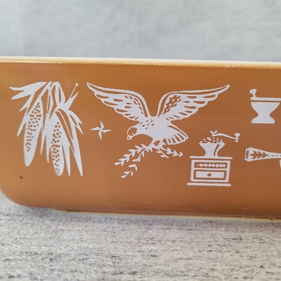 Vintage Pyrex 1.5 Qt Early American 0503 - Picture 2 of 8